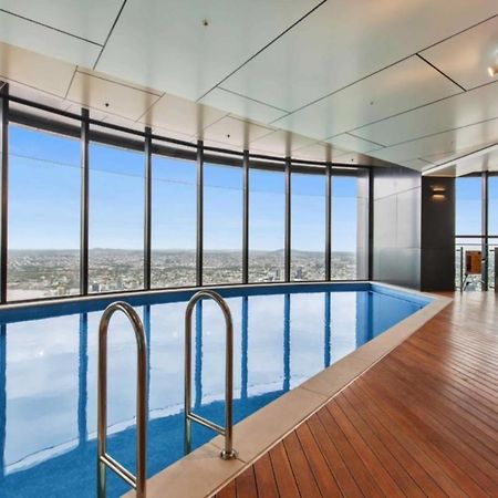 Hamptons Retreat On Level 77 Skytower Apartment Brisbane Bagian luar foto