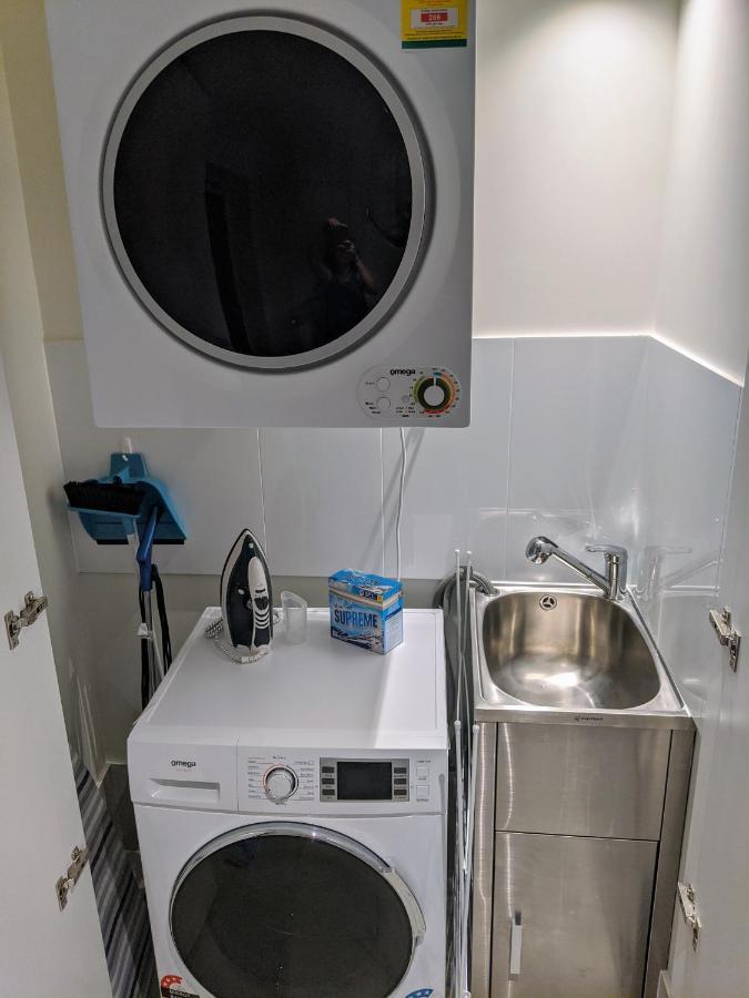 Hamptons Retreat On Level 77 Skytower Apartment Brisbane Bagian luar foto