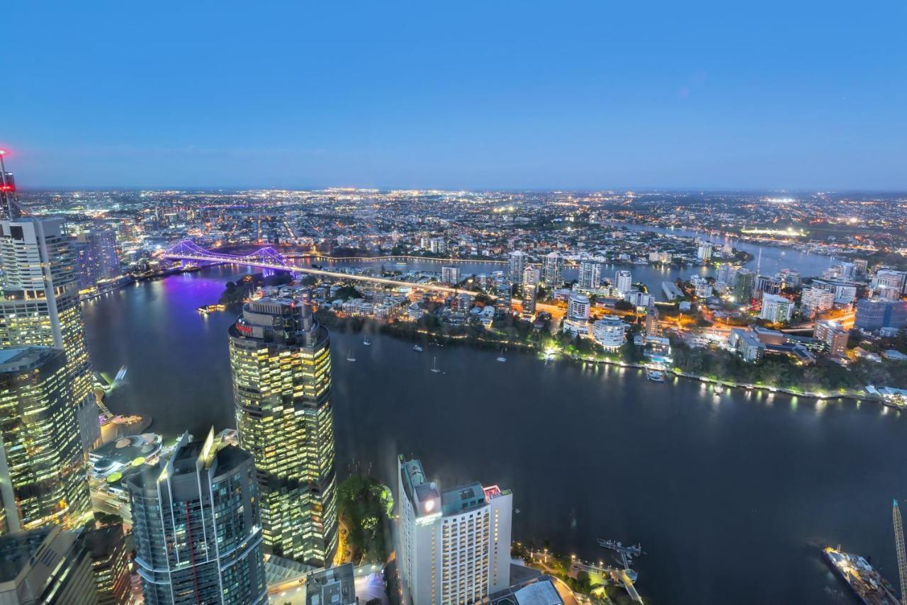 Hamptons Retreat On Level 77 Skytower Apartment Brisbane Bagian luar foto